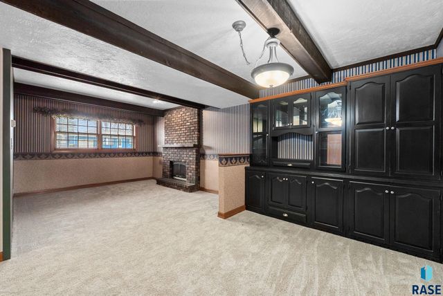 5805 W 50th St Street, Sioux Falls, SD 57106