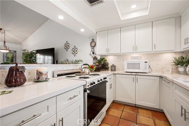 77178 Pauma Valley, Palm Desert, CA 92211