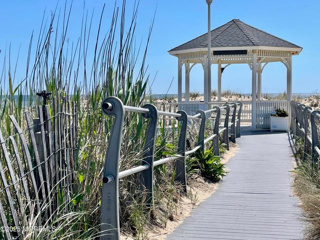 409 Trenton Boulevard, Sea Girt, NJ 08750