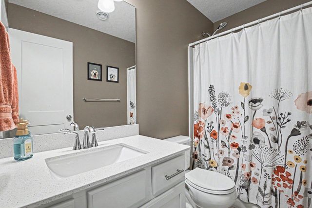 1321 Chestnut Circle, Carver, MN 55315