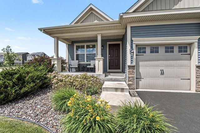 1321 Chestnut Circle, Carver, MN 55315