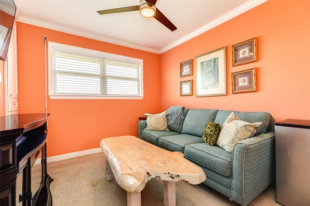 8302 Seawall Boulevard 5, Galveston, TX 77554