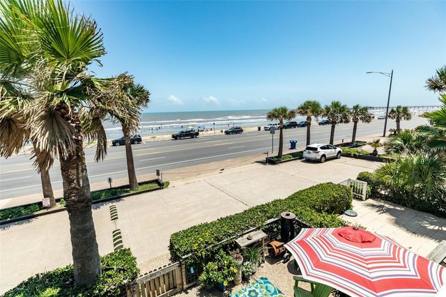 8302 Seawall Boulevard 5, Galveston, TX 77554