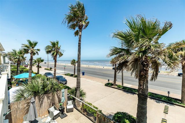 8302 Seawall Boulevard 5, Galveston, TX 77554
