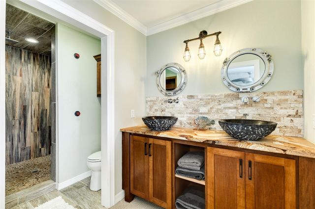 8302 Seawall Boulevard 5, Galveston, TX 77554