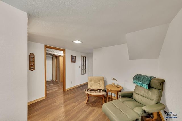 537 S 16TH ST, Hot Springs, SD 57747