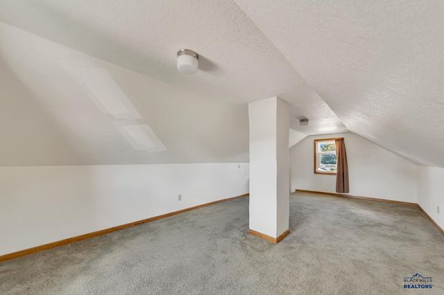 537 S 16TH ST, Hot Springs, SD 57747