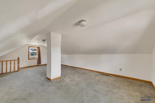 537 S 16TH ST, Hot Springs, SD 57747