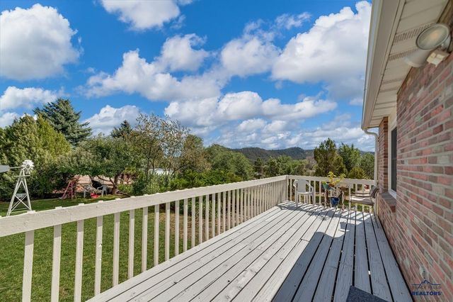 537 S 16TH ST, Hot Springs, SD 57747