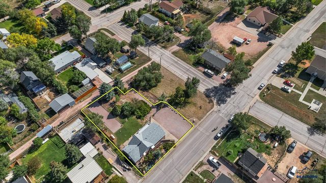 537 S 16TH ST, Hot Springs, SD 57747