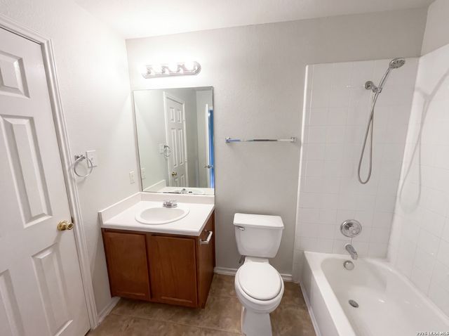 1423 Alaskan Wolf, San Antonio, TX 78245