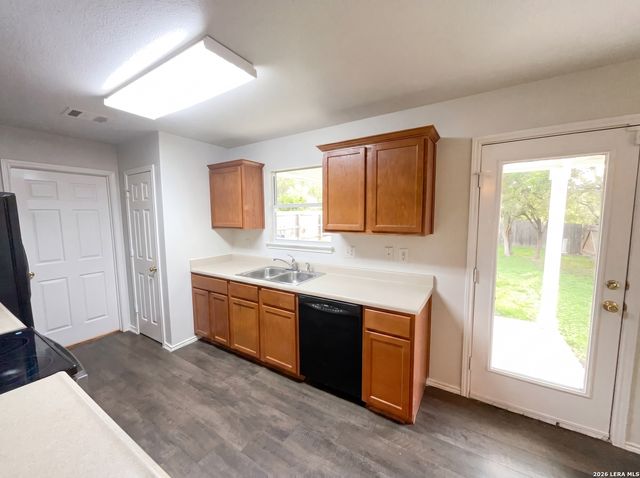 1423 Alaskan Wolf, San Antonio, TX 78245