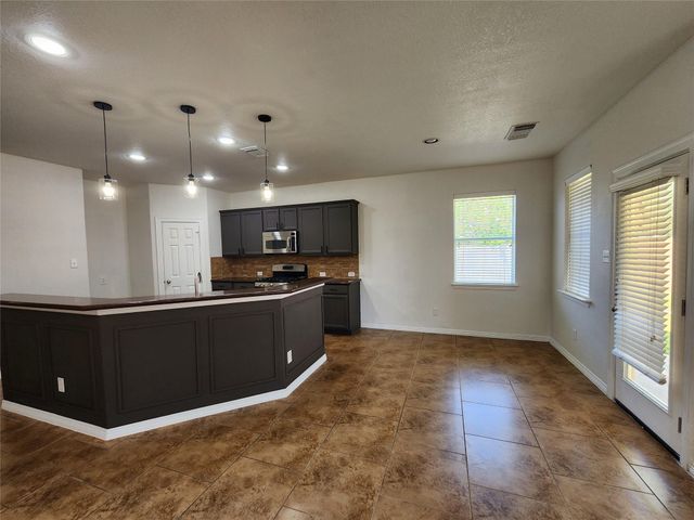 2909 Castleton Bay Lane, Pearland, TX 77584