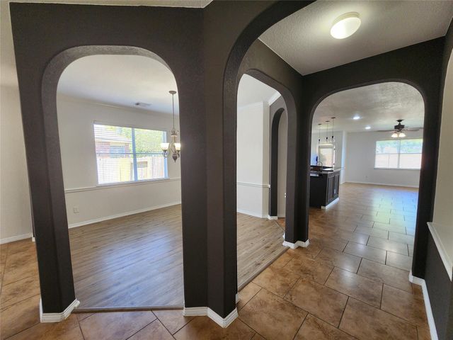2909 Castleton Bay Lane, Pearland, TX 77584