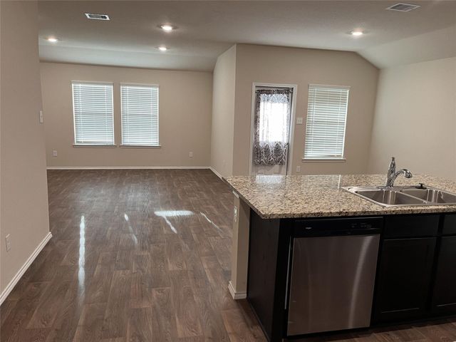312 Comal Drive, Huntsville, TX 77340