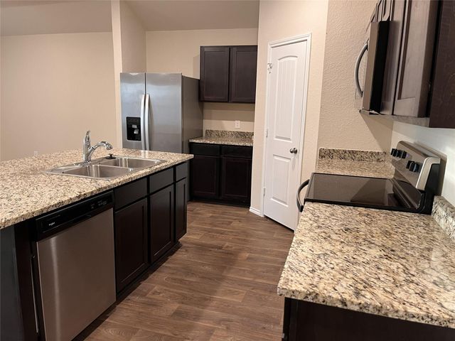 312 Comal Drive, Huntsville, TX 77340