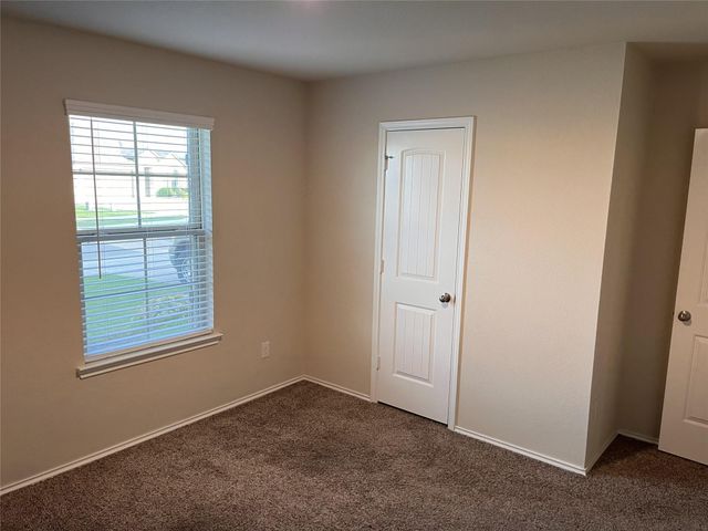 312 Comal Drive, Huntsville, TX 77340