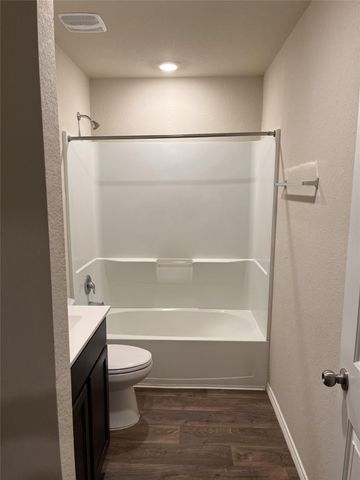 312 Comal Drive, Huntsville, TX 77340