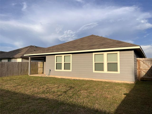 312 Comal Drive, Huntsville, TX 77340