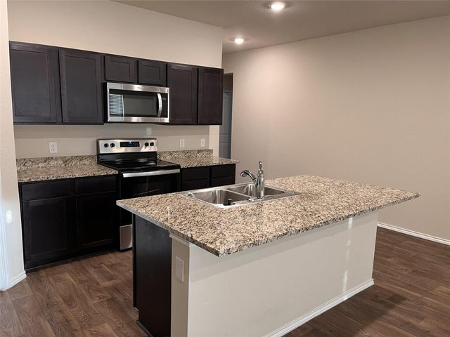 312 Comal Drive, Huntsville, TX 77340