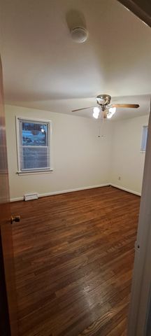 303 OLD GREENVILLE RD, Staunton, VA 24401