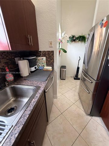 340 E 5th Street 202, Hialeah, FL 33010