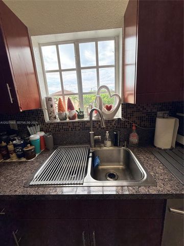 340 E 5th Street 202, Hialeah, FL 33010