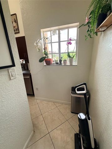 340 E 5th Street 202, Hialeah, FL 33010