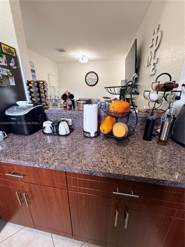 340 E 5th Street 202, Hialeah, FL 33010