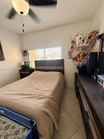 340 E 5th Street 202, Hialeah, FL 33010