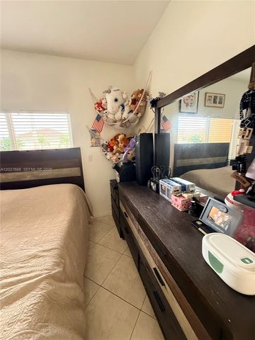 340 E 5th Street 202, Hialeah, FL 33010