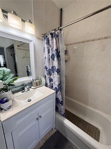 340 E 5th Street 202, Hialeah, FL 33010
