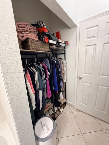 340 E 5th Street 202, Hialeah, FL 33010