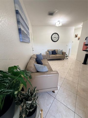 340 E 5th Street 202, Hialeah, FL 33010
