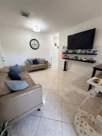 340 E 5th Street 202, Hialeah, FL 33010