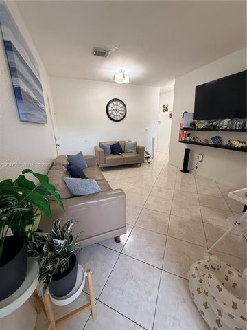 340 E 5th Street 202, Hialeah, FL 33010