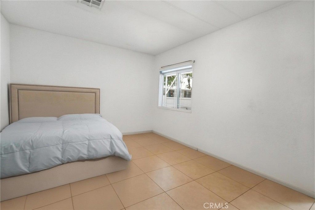 Image 14 of property listing at 80000 Avenue 48 6, Indio, CA 92201