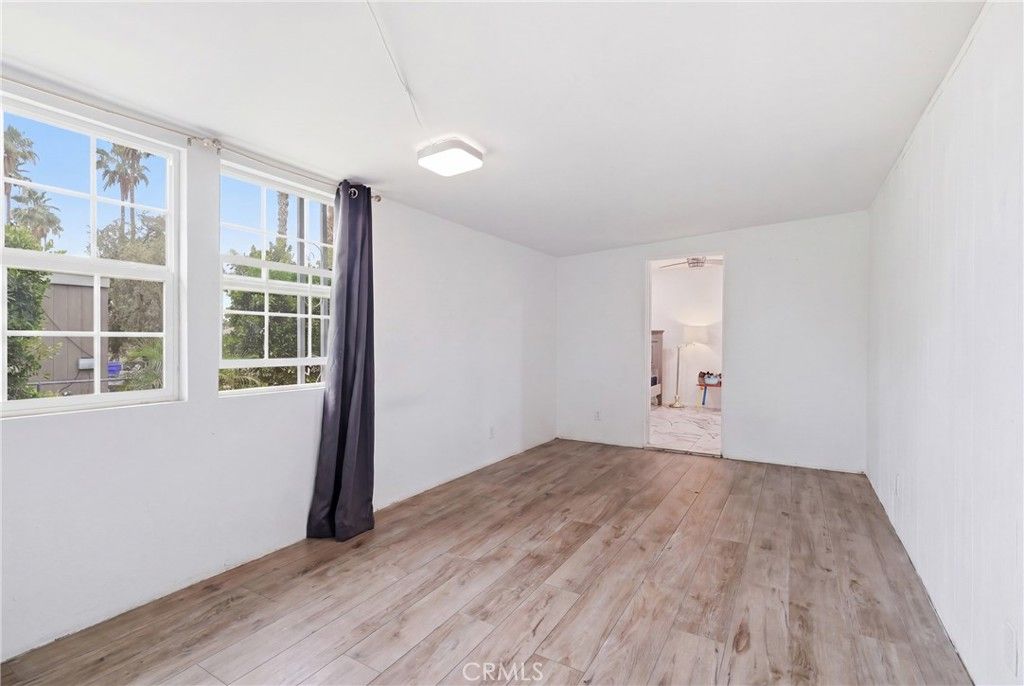 Image 9 of property listing at 80000 Avenue 48 6, Indio, CA 92201