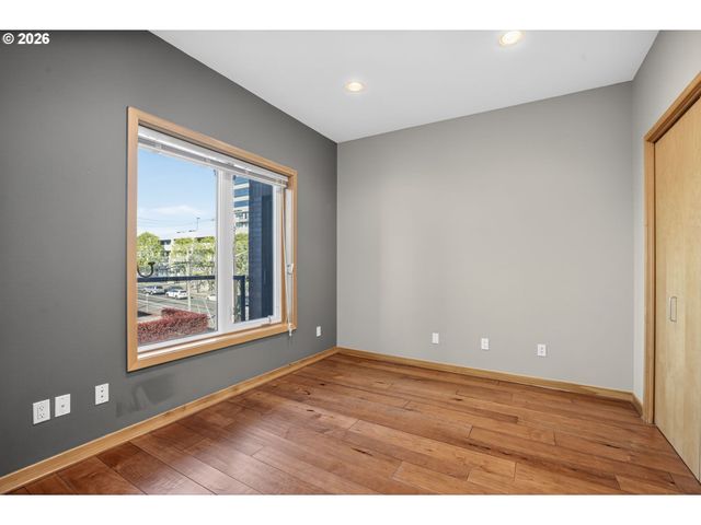 300 W 8TH St 324, Vancouver, WA 98660