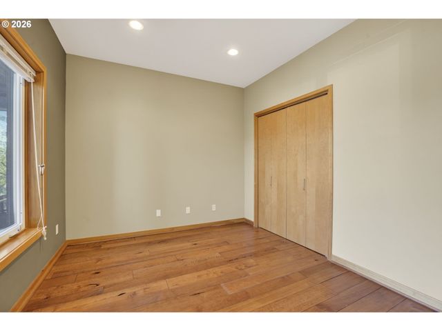 300 W 8TH St 324, Vancouver, WA 98660