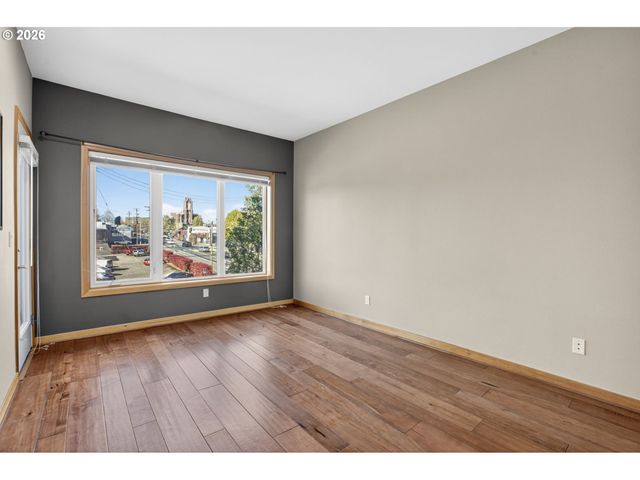 300 W 8TH St 324, Vancouver, WA 98660