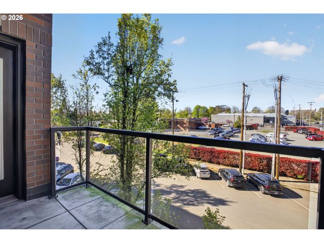 300 W 8TH St 324, Vancouver, WA 98660