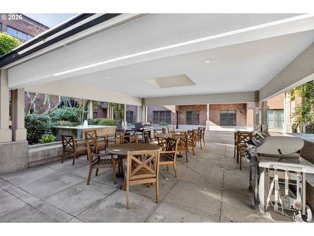 300 W 8TH St 324, Vancouver, WA 98660