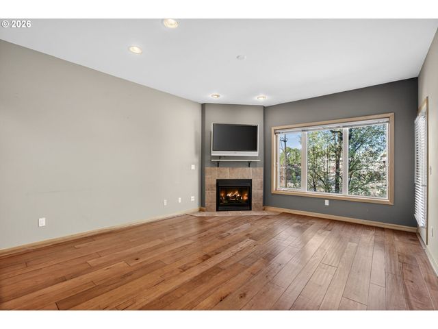 300 W 8TH St 324, Vancouver, WA 98660