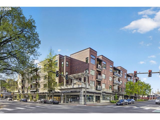 300 W 8TH St 324, Vancouver, WA 98660