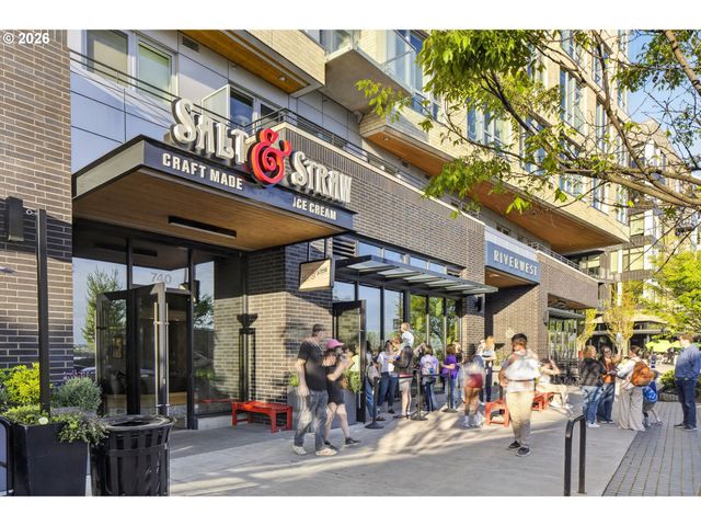 300 W 8TH St 324, Vancouver, WA 98660