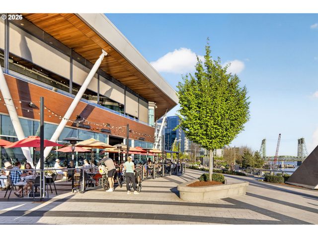 300 W 8TH St 324, Vancouver, WA 98660