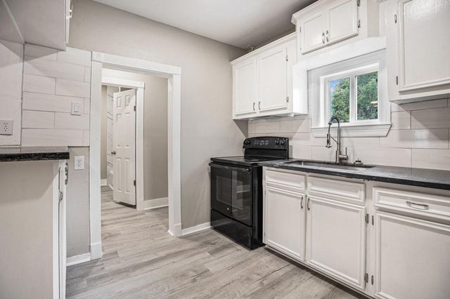 206 Edgar Street, La Marque, TX 77568