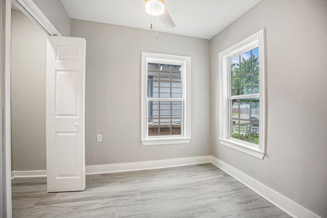 206 Edgar Street, La Marque, TX 77568