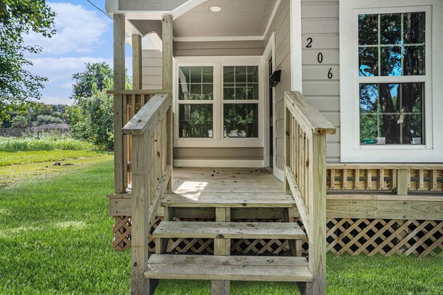 206 Edgar Street, La Marque, TX 77568